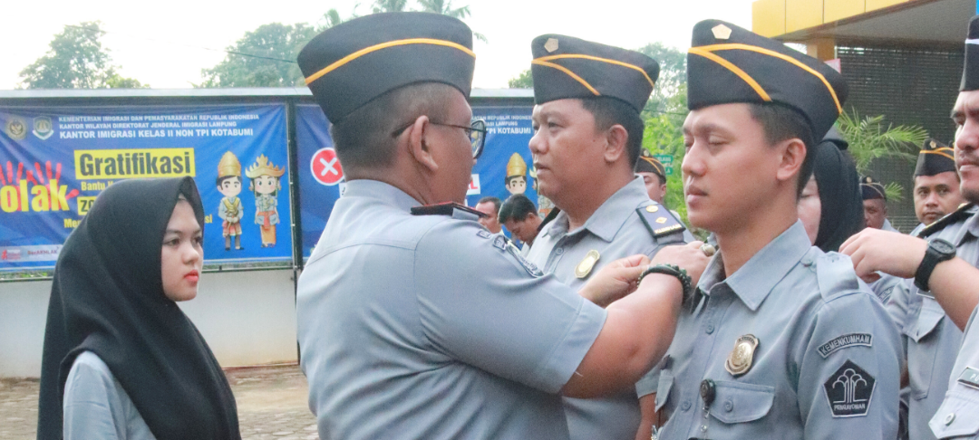 Imigrasi Kotabumi Laksanakan Upacara Hari Lahir Pancasila dan Penyematan Pangkat Pegawai