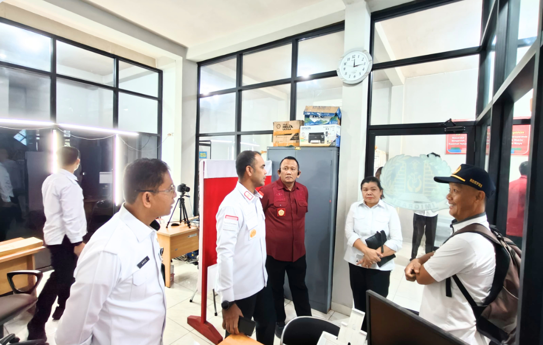 Kakanwil Ditjen Imigrasi Lampung Tinjau Langsung UKK Kotabumi di Pesisir Barat: Komitmen Peningkatan Kualitas Layanan