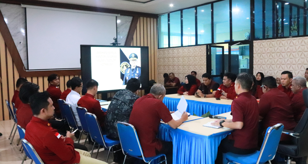 Kepala Imigrasi Kotabumi Berikan Arahan Terkait Tindak Lanjut Desk Evaluasi ZI Menuju WBK/WBBM