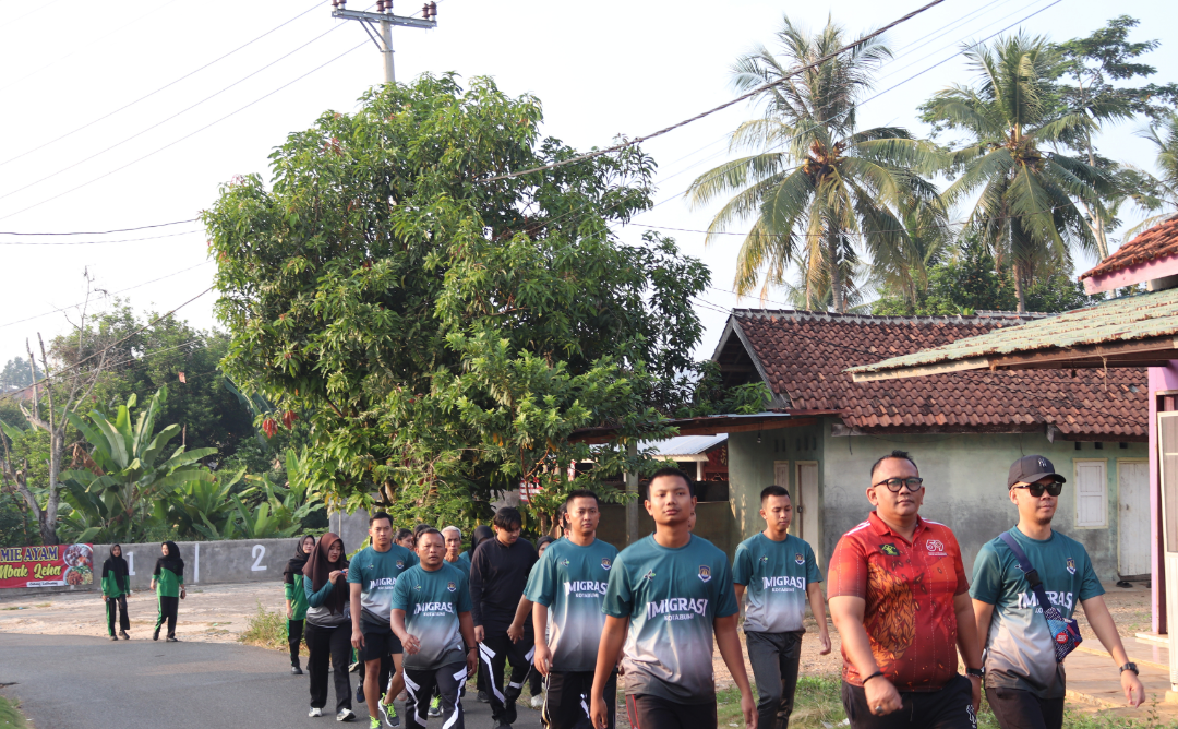 Tingkatkan Kualitas Pelayanan Publik, Imigrasi Kotabumi Bangun Solidaritas Lewat Kegiatan Jalan Sehat