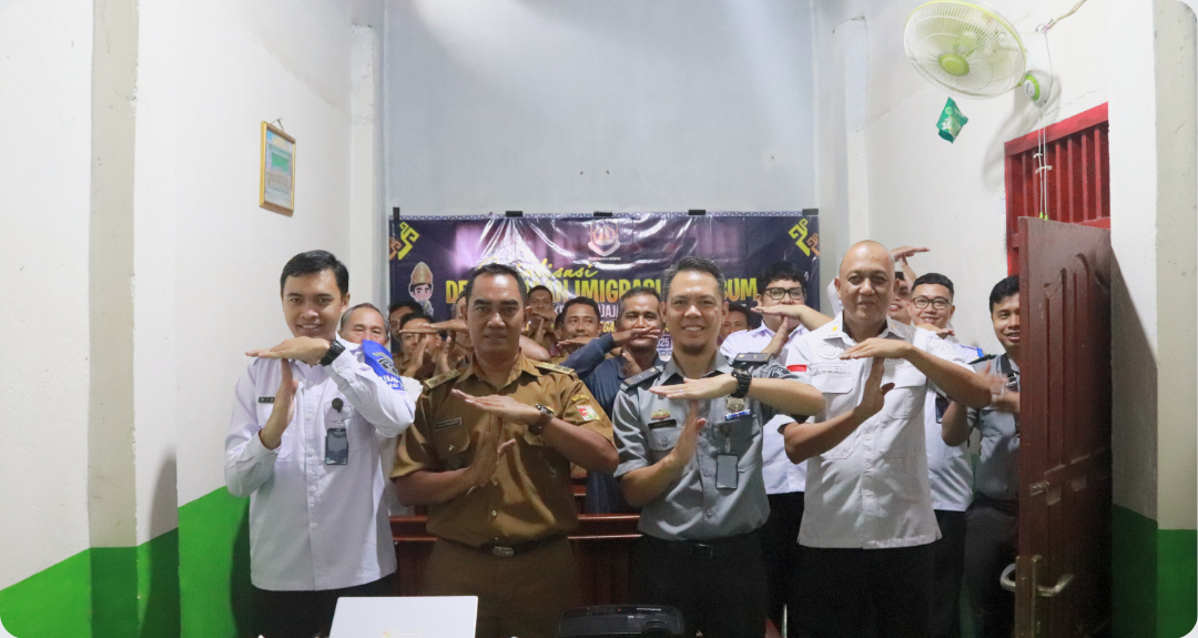 Sosialisasi Desa Binaan Keimigrasian di Desa Makarti, Kecamatan Tumijajar