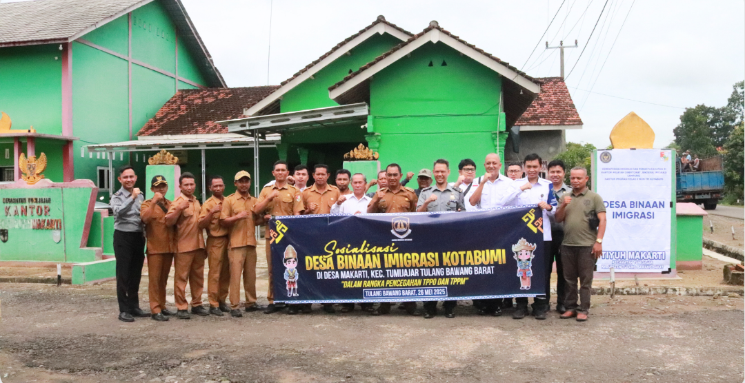 Sosialisasi Desa Binaan Keimigrasian di Desa Makarti, Kecamatan Tumijajar