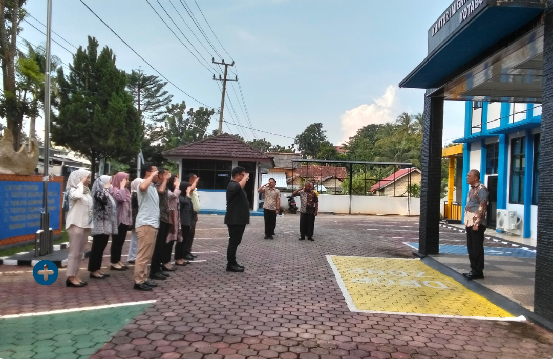 Pimpin Apel Sore Jumat, Imigrasi Kotabumi Lakukan Refleksi Kegiatan Sepekan