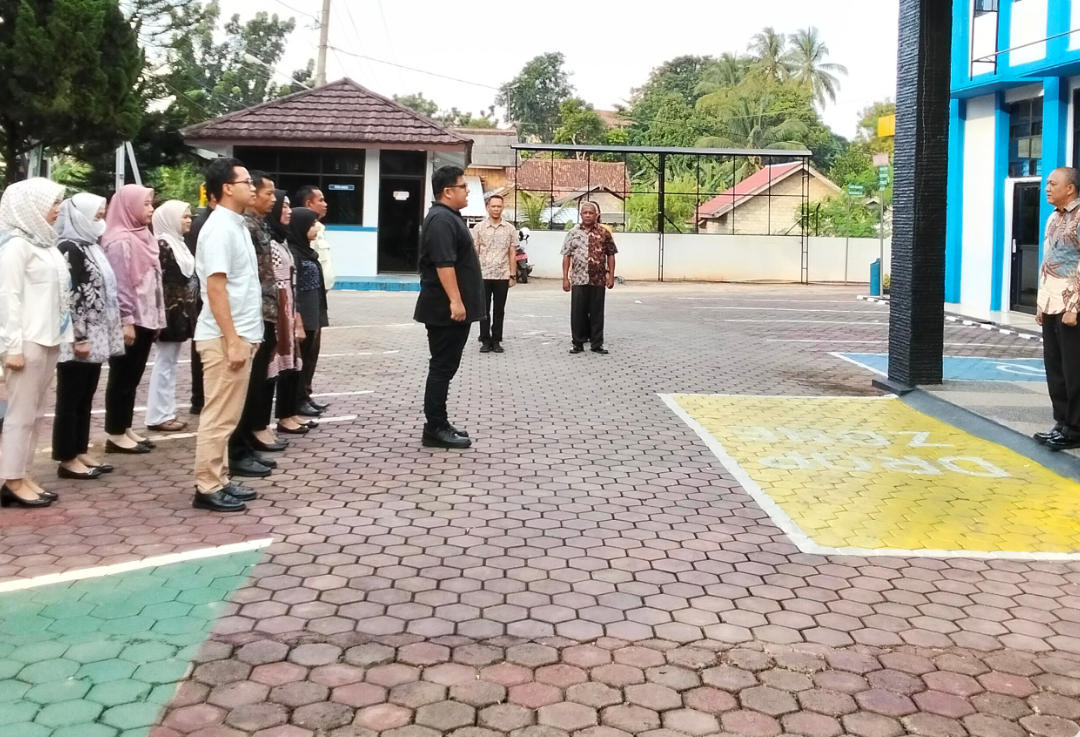 Pimpin Apel Sore Jumat, Imigrasi Kotabumi Lakukan Refleksi Kegiatan Sepekan