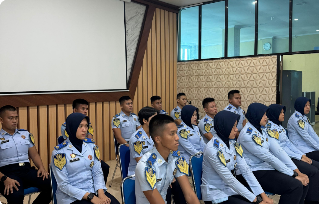 Monitor Perkembangan, Imigrasi Kotabumi Gelar Evaluasi Dua Pekan Latihan Kerja Taruna Poltekim