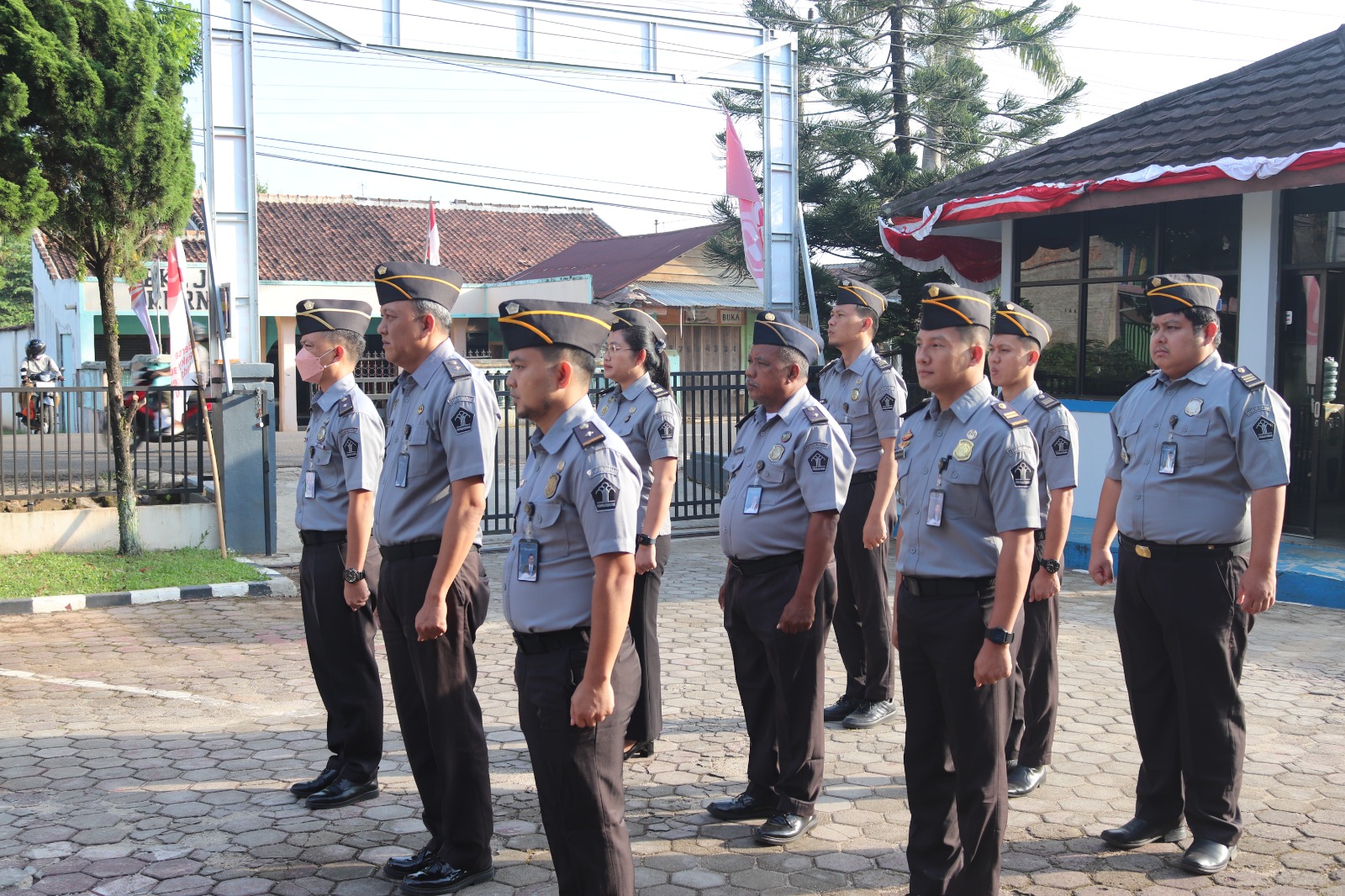 Apel Pagi Imigrasi Kotabumi, Momen Pemberian Penghargaan dan Penguatan Semangat Menuju WBK