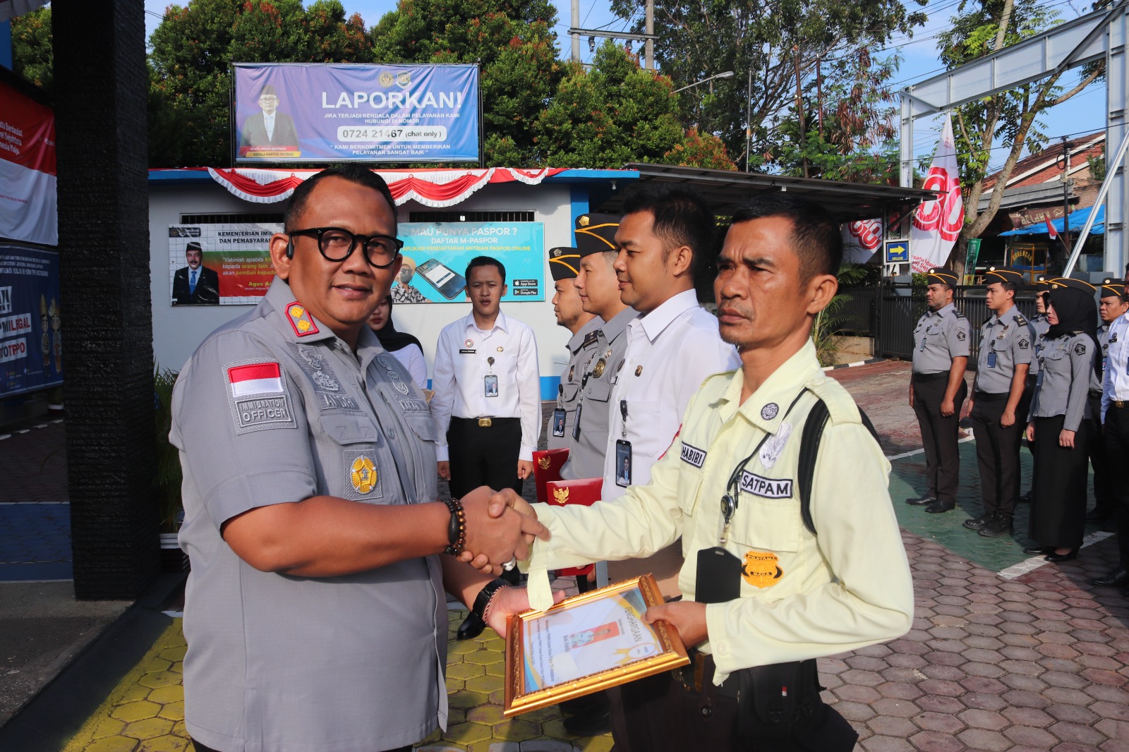 Apel Pagi Imigrasi Kotabumi, Momen Pemberian Penghargaan dan Penguatan Semangat Menuju WBK