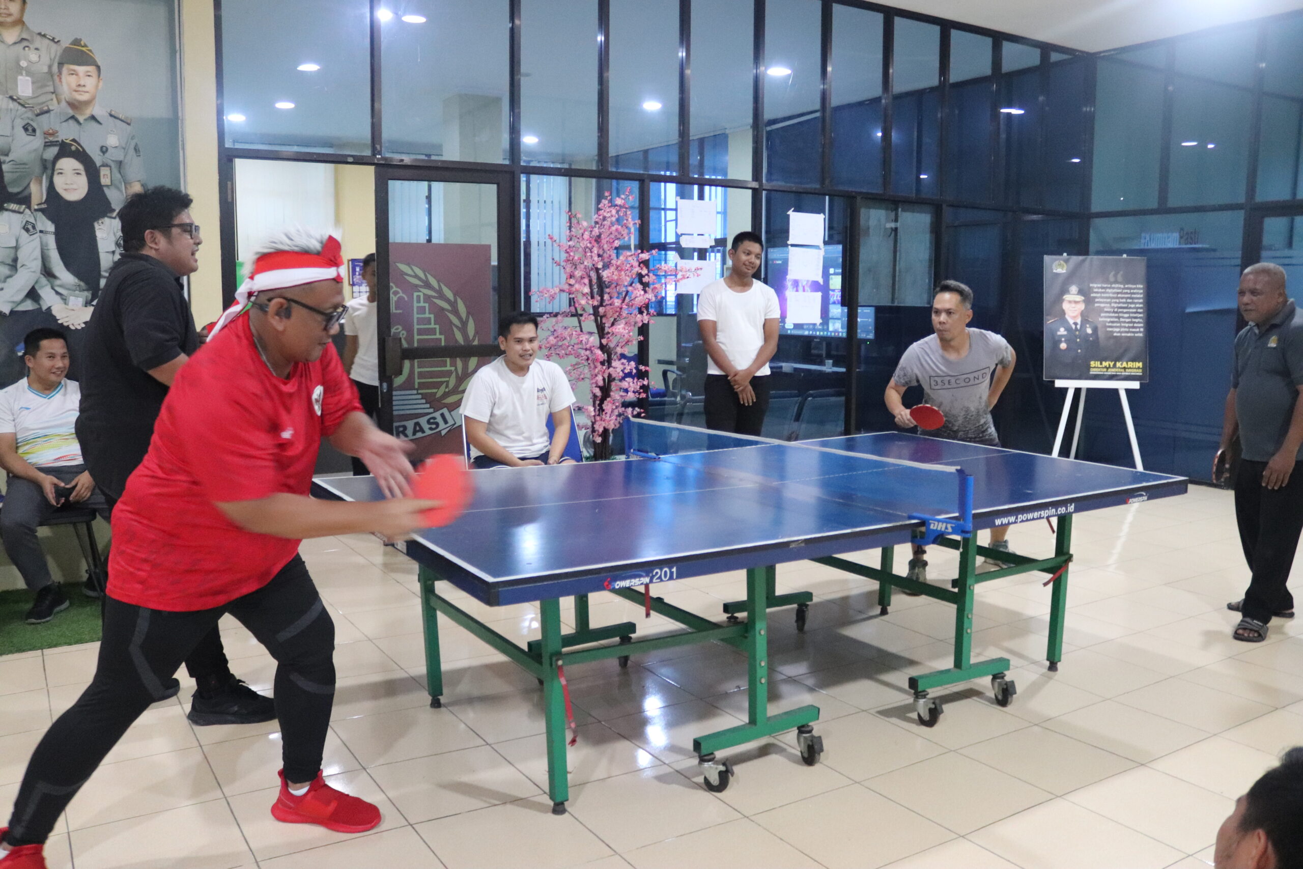 Semarak HUT RI ke-80, Imigrasi Kotabumi Gelar Aneka Lomba untuk Pererat Kebersamaan