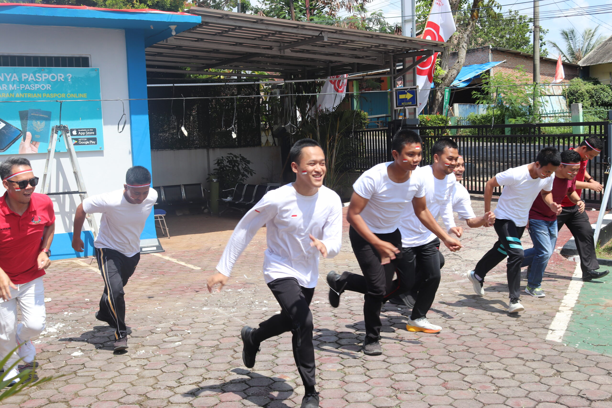 Semarak HUT ke-80 RI: Lomba Meriah di Kantor Imigrasi Kotabumi