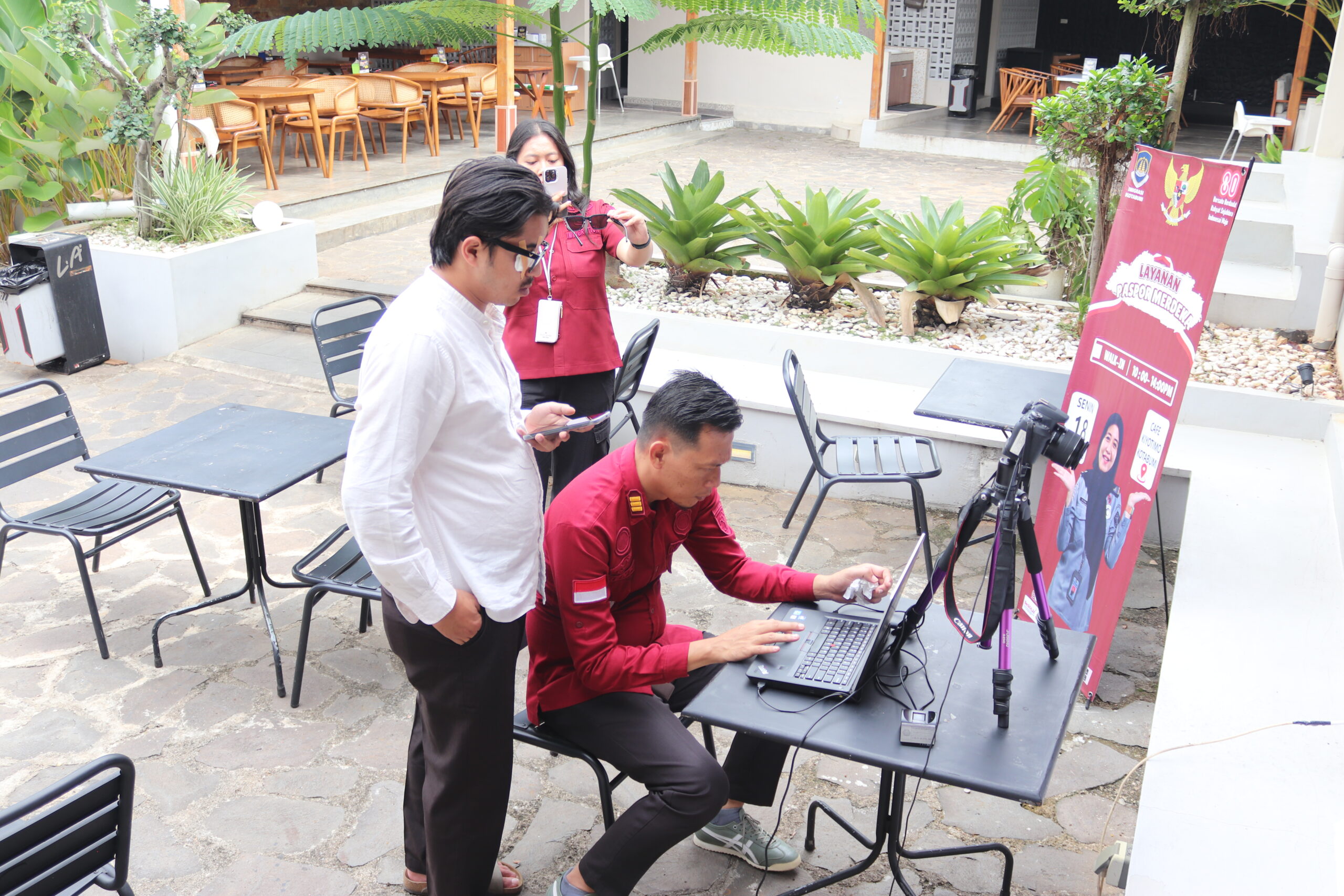 Dekat dengan Masyarakat Imigrasi Kotabumi Hadirkan Paspor Merdeka di Cafe Kiyotime