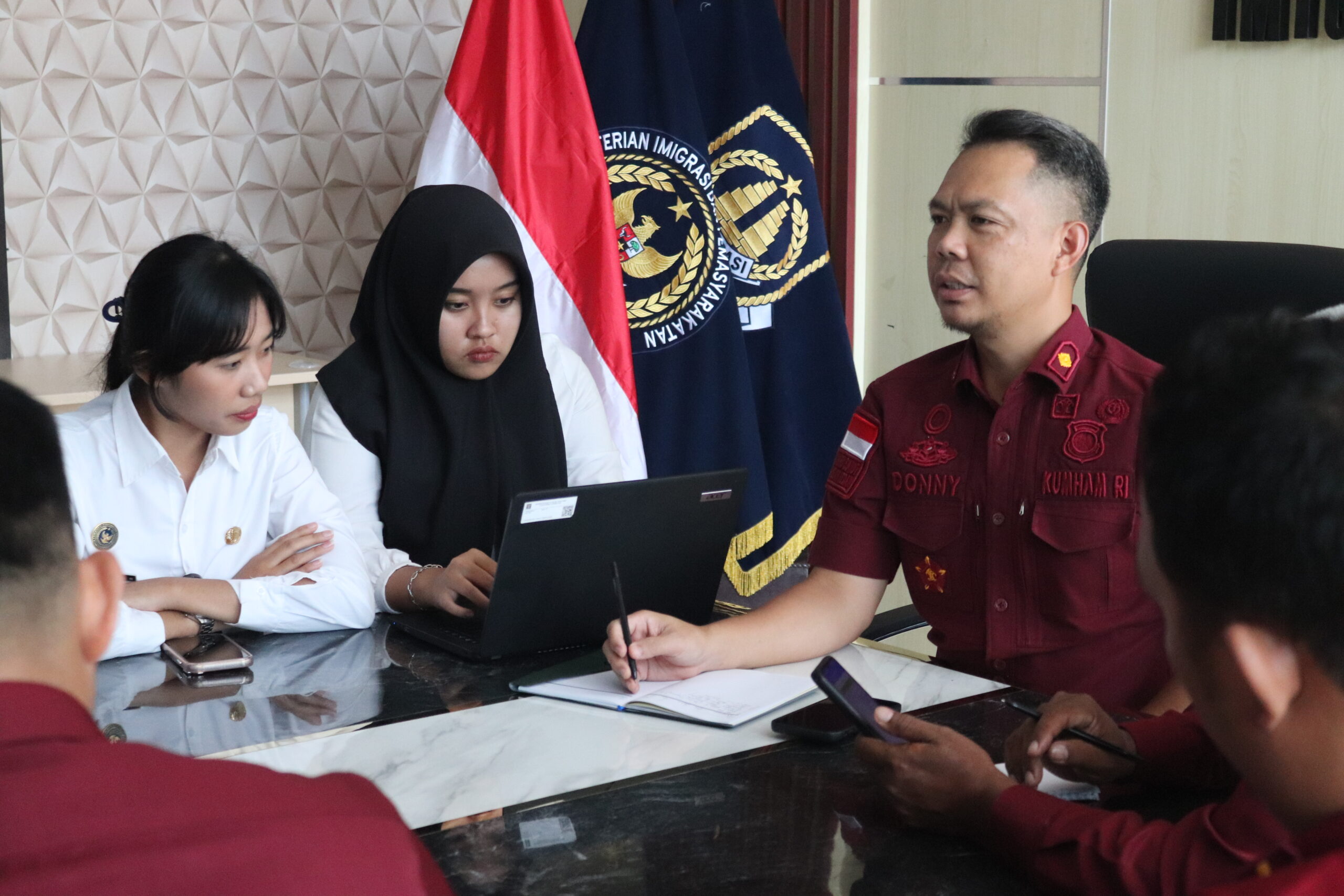 Penguatan Pembangunan Zona Integritas: Imigrasi Kotabumi Gelar Rapat Persiapan Wawancara Tahapan Kontestasi WBK