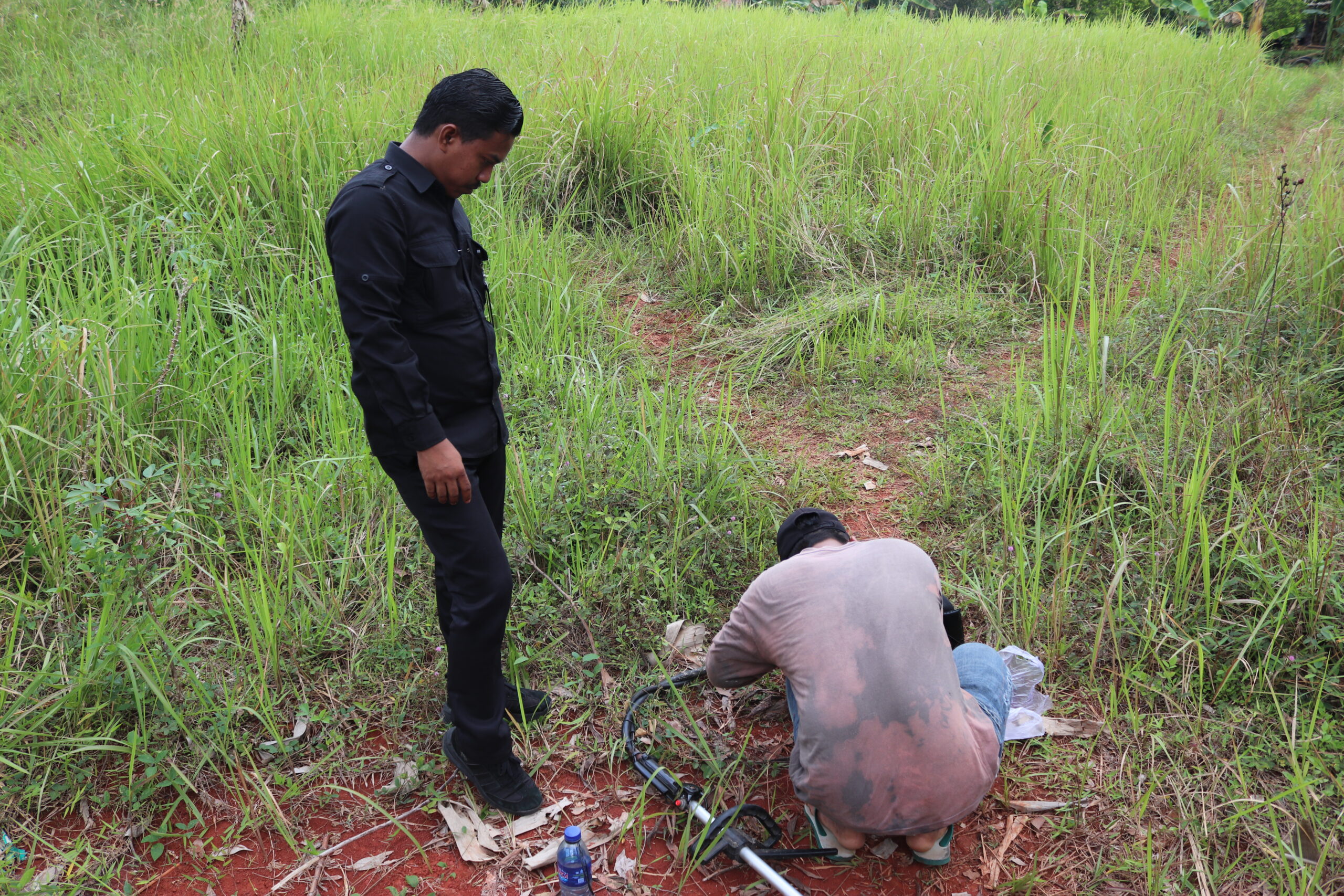 Kanim Kotabumi dan Lapas Kotabumi Gelar Aksi Bersih Lahan untuk Persiapan Penanaman Bibit Kelapa