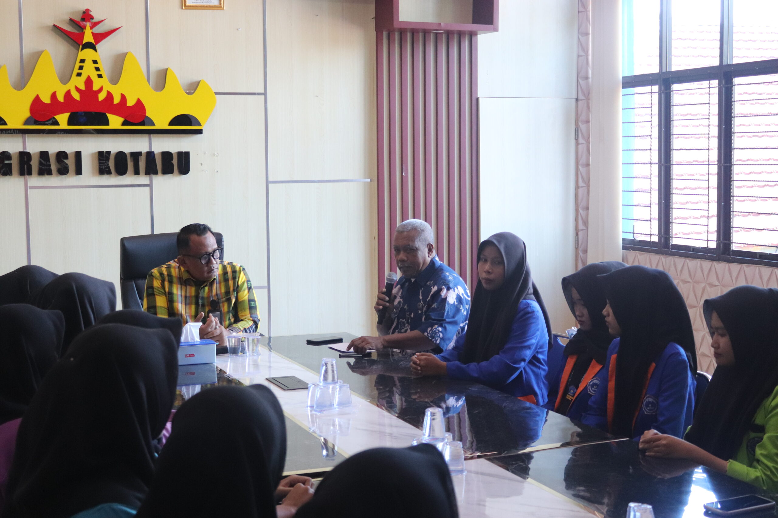 Kanim Kotabumi Gelar Rapat Bersama Peserta Magang