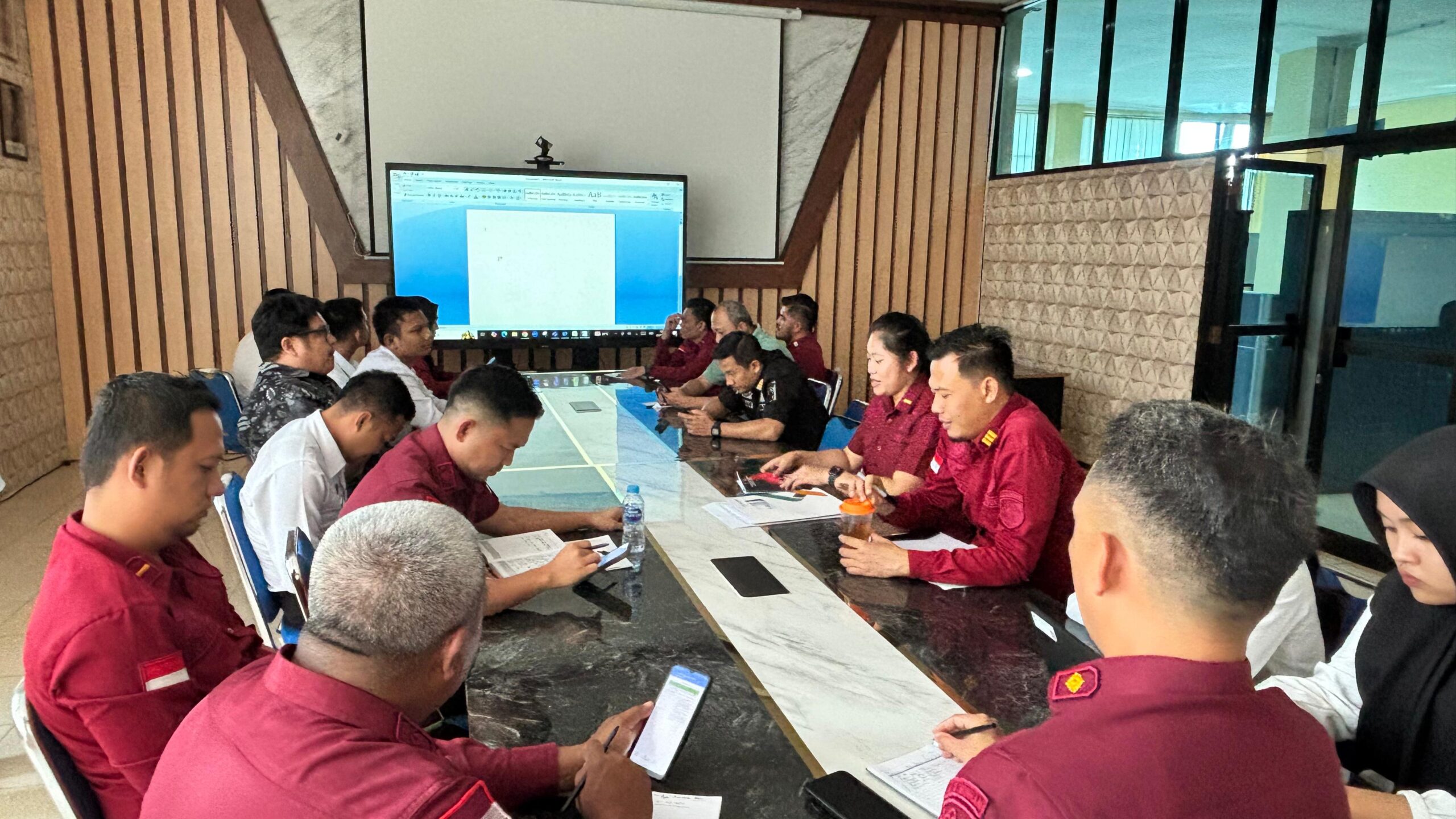 Penguatan Pembangunan Zona Integritas: Imigrasi Kotabumi Gelar Rapat Persiapan Wawancara Tahapan Kontestasi WBK