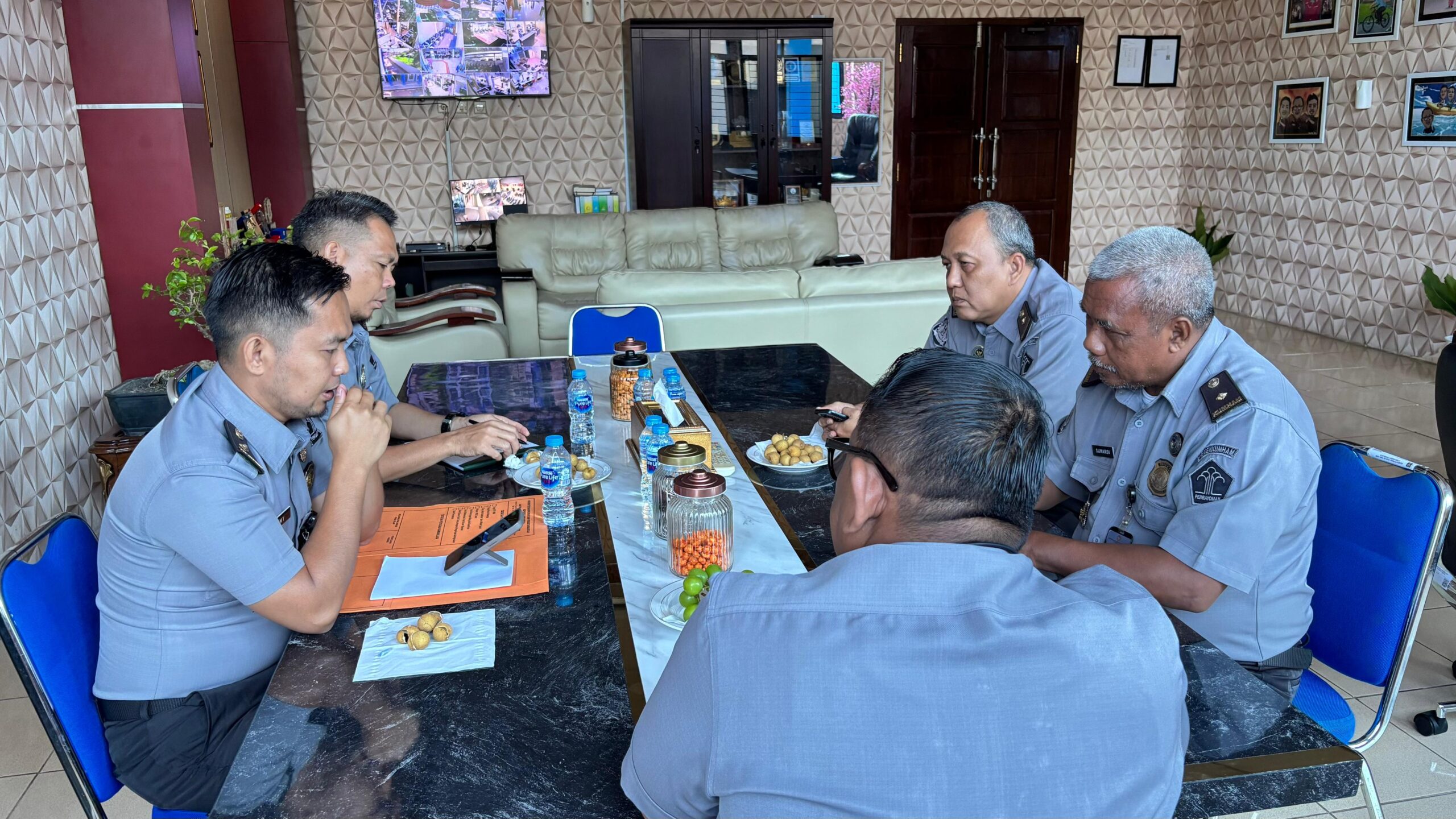 Imigrasi Kotabumi Siapkan Strategi Peningkatan Pelayanan Publik Menuju WBK