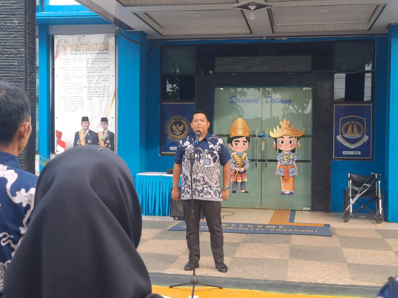 Tingkatkan Kualitas Layanan, Imigrasi Kotabumi Rutinkan Apel Sore untuk Evaluasi dan Penguatan Komitmen