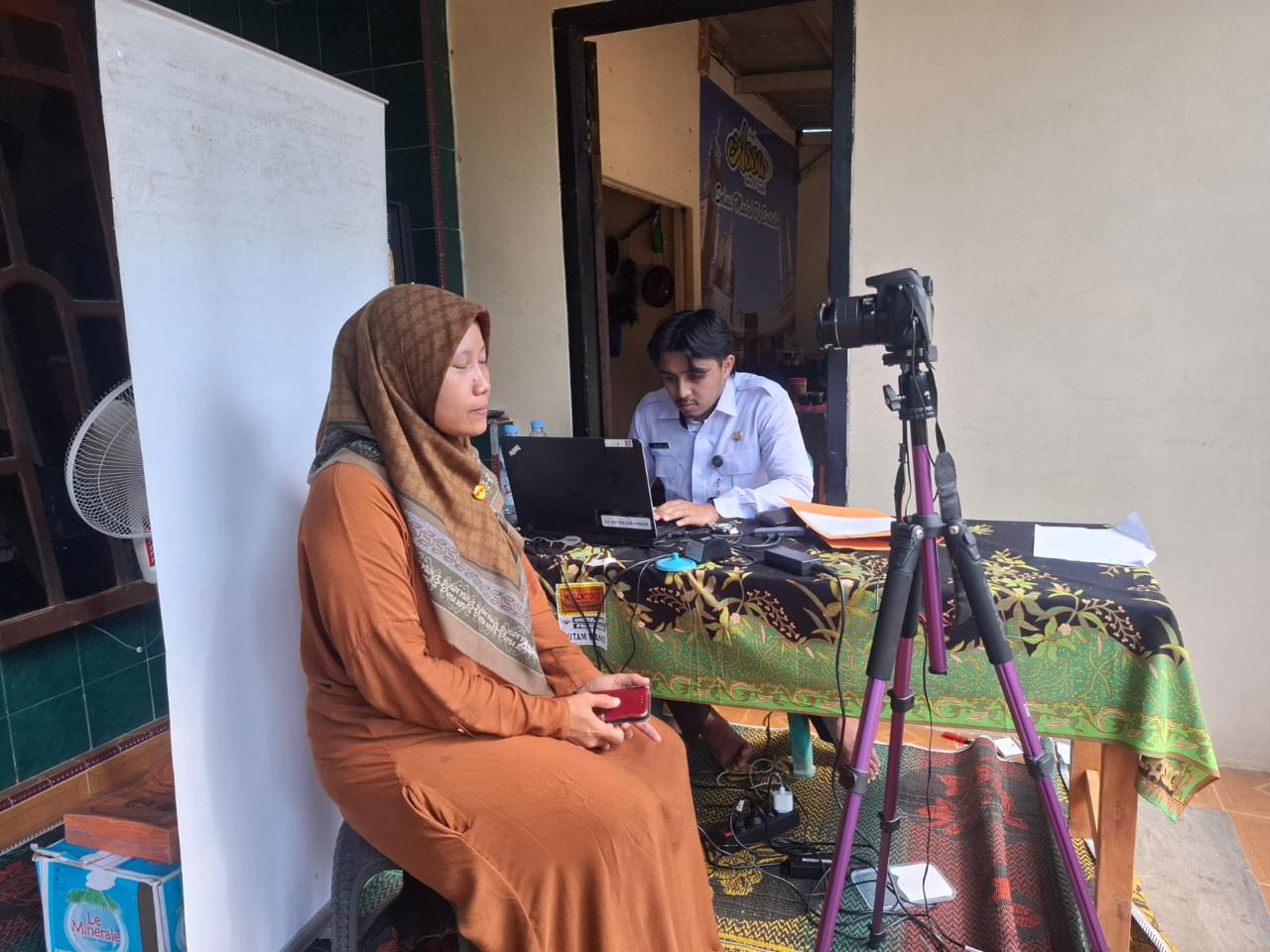 Imigrasi Kotabumi Layani 48 Calon Jemaah Umroh Melalui Program Eazy Paspor