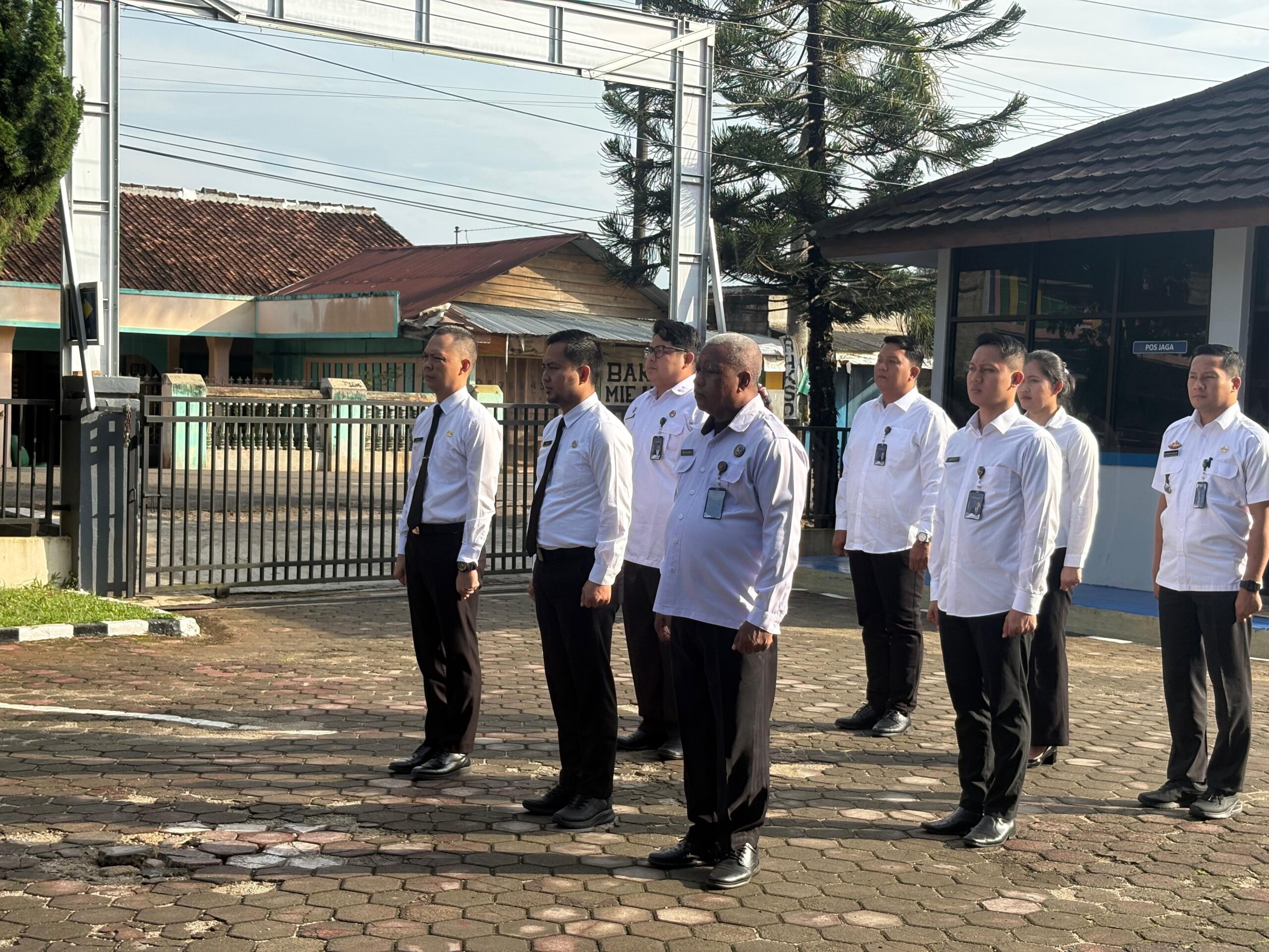 Kedisiplinan dan Kebersihan Jadi Pesan Utama Apel Pagi Kanim Kotabumi