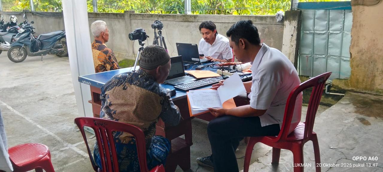 Layanan Eazy Paspor Imigrasi Kotabumi Permudah 24 Calon Jemaah Umrah Lampung Barat
