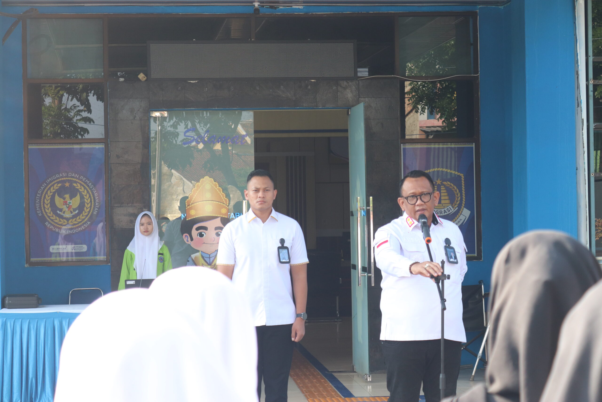 Tekankan Disiplin dan Apresiasi Pegawai Teladan, Imigrasi Kotabumi Gelar Apel Pagi