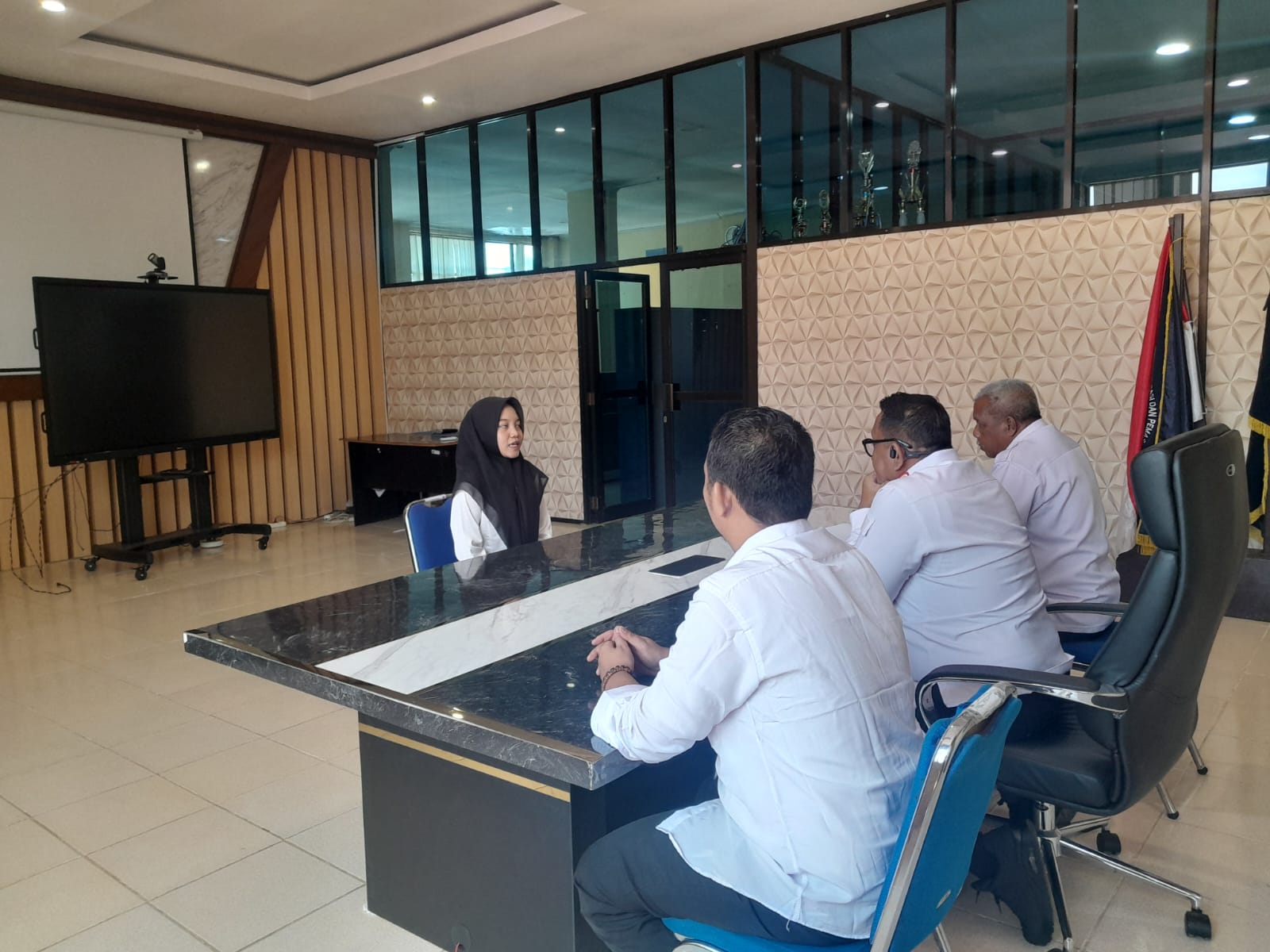Wawancara Calon Tenaga Outsourcing Baru di Kantor Imigrasi Kotabumi