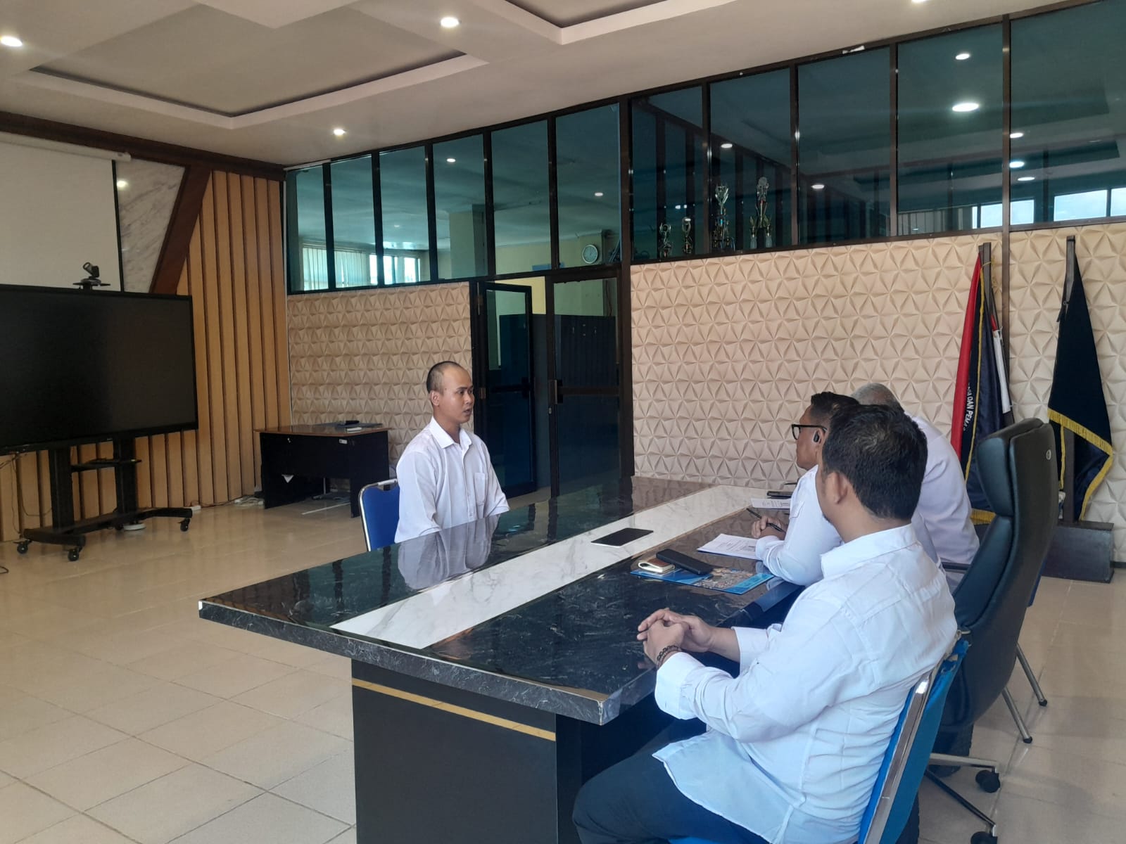 Wawancara Calon Tenaga Outsourcing Baru di Kantor Imigrasi Kotabumi