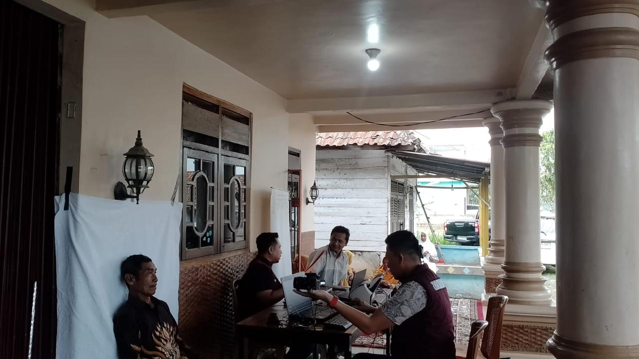 Kantor Imigrasi Kotabumi Laksanakan Kegiatan Eazy Paspor di PT Muriz Way Tuba