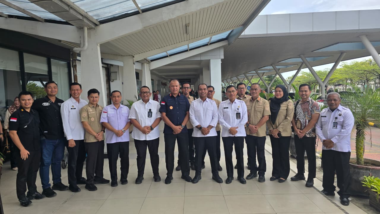 Kantor Imigrasi Kotabumi Lepas Keberangkatan Kakanwil Ditjenim Jambi di Bandara Raden Inten