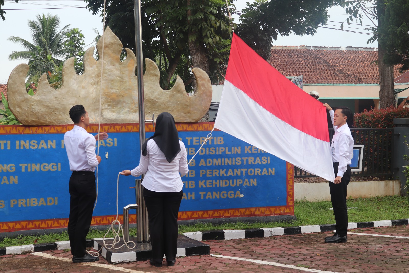Upacara Peringatan Hari Sumpah Pemuda ke-97 Di Imigrasi Kotabumi