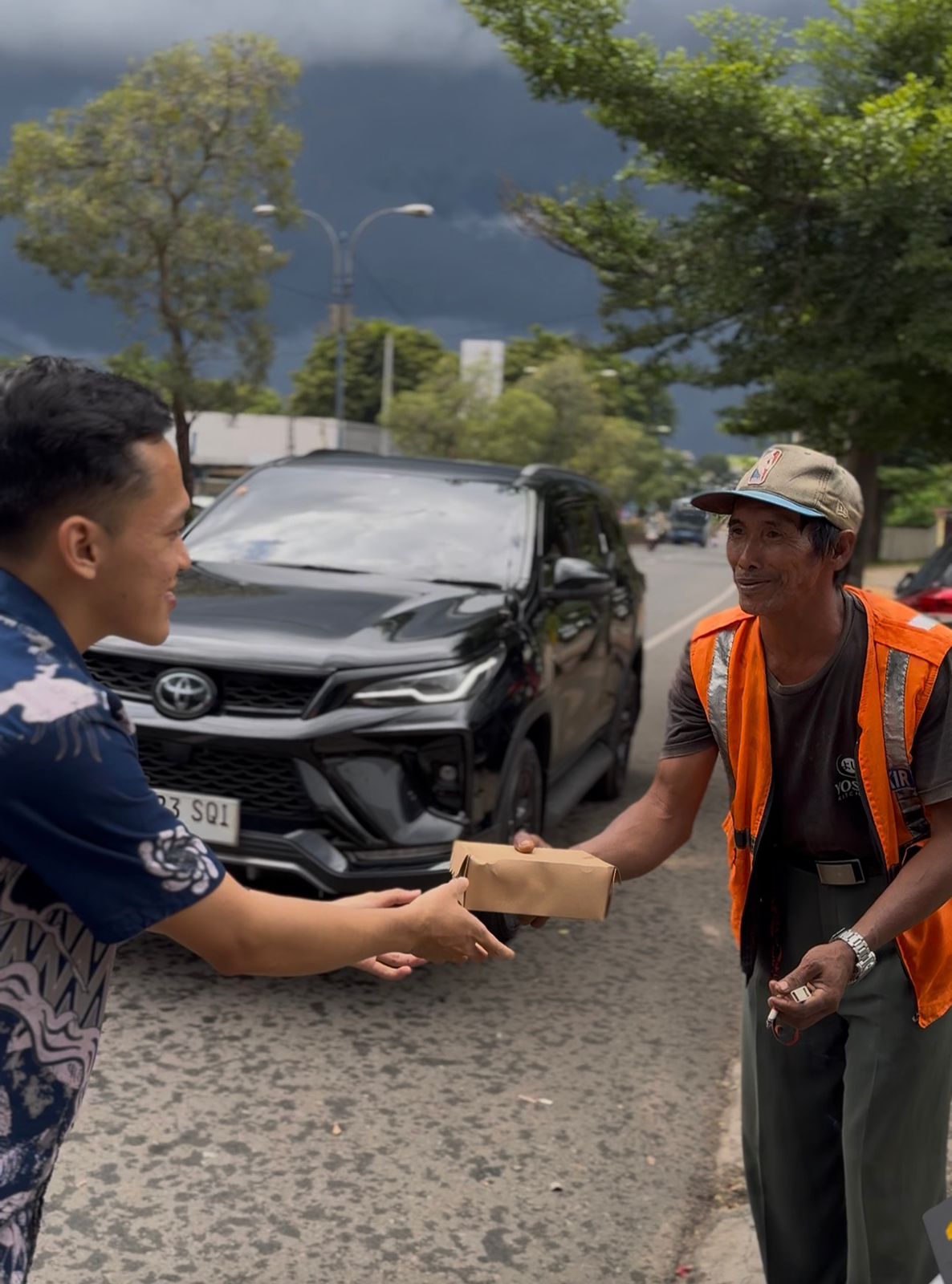 Jumat Berkah Kantor Imigrasi Kotabumi: Komitmen Hadir Bermanfaat di Tengah Masyarakat
