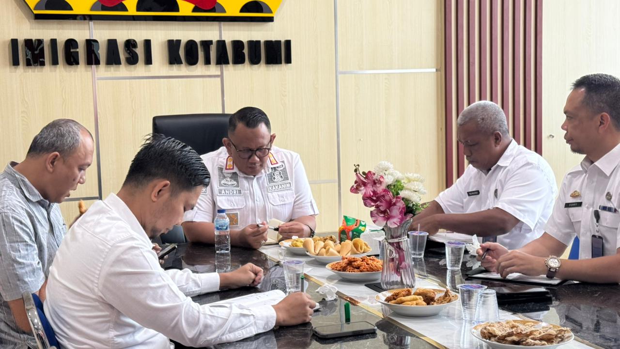 Koordinasi dan Persiapan Hari Bhakti Kemenimipas di Imigrasi Kotabumi
