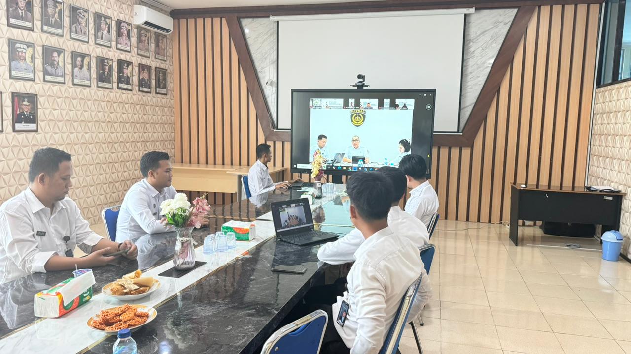 Kantor Imigrasi Kotabumi Ikuti Sosialisasi Kode Etik Pegawai Imigrasi oleh Patnal Imigrasi