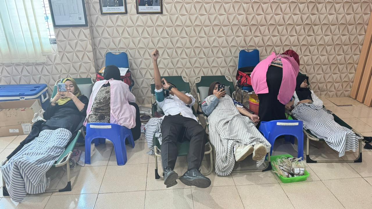 Sinergi Lapas, Rutan, dan Imigrasi Kotabumi Gelar Donor Darah dan Pemeriksaan Kesehatan Gratis dalam Rangka Hari Bhakti Kemenimipas