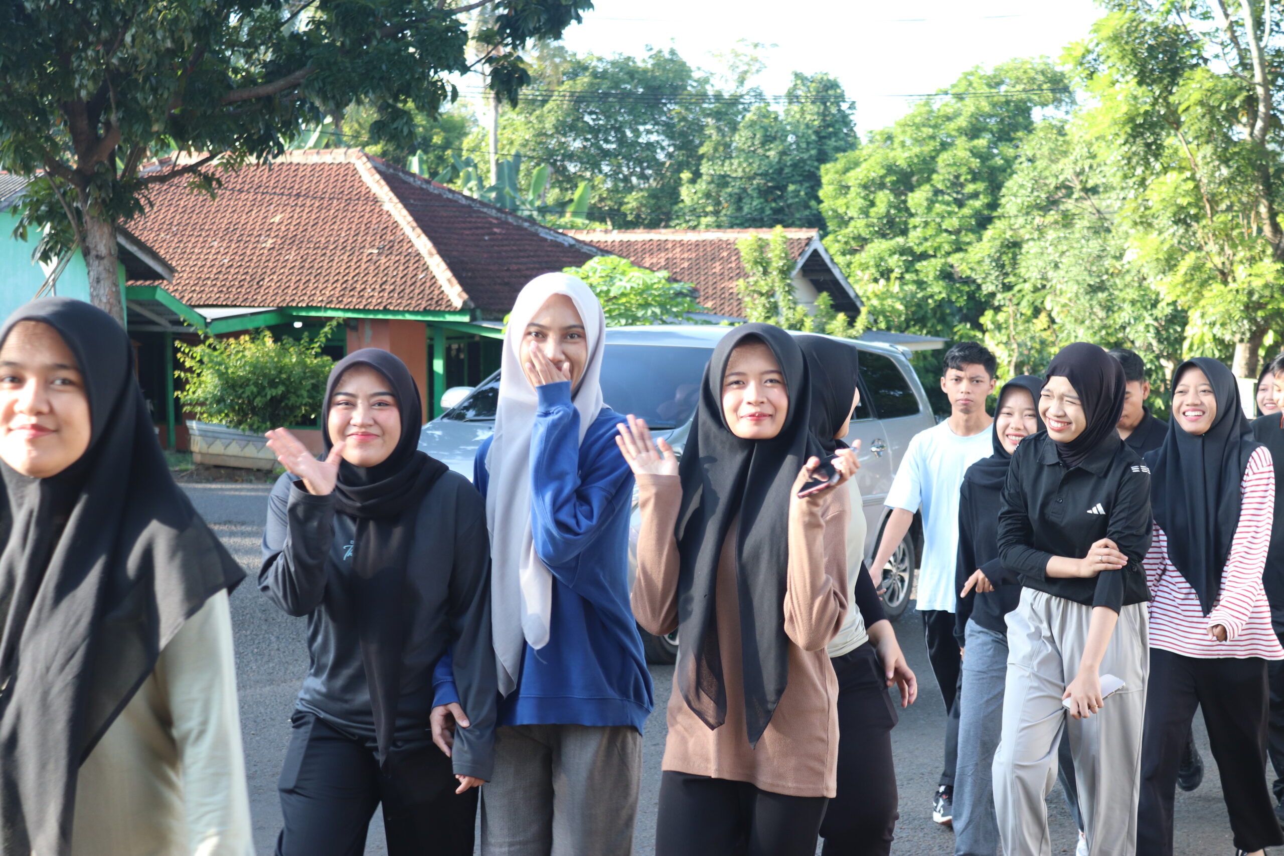 Jalan Sehat dan Latihan PBB Warnai Kegiatan Imigrasi Kotabumi