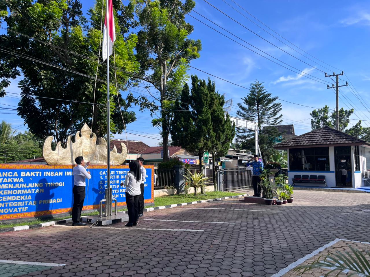 Upacara HUT KORPRI ke-54 di Imigrasi Kotabumi: Perkuat Soliditas dan Integritas ASN