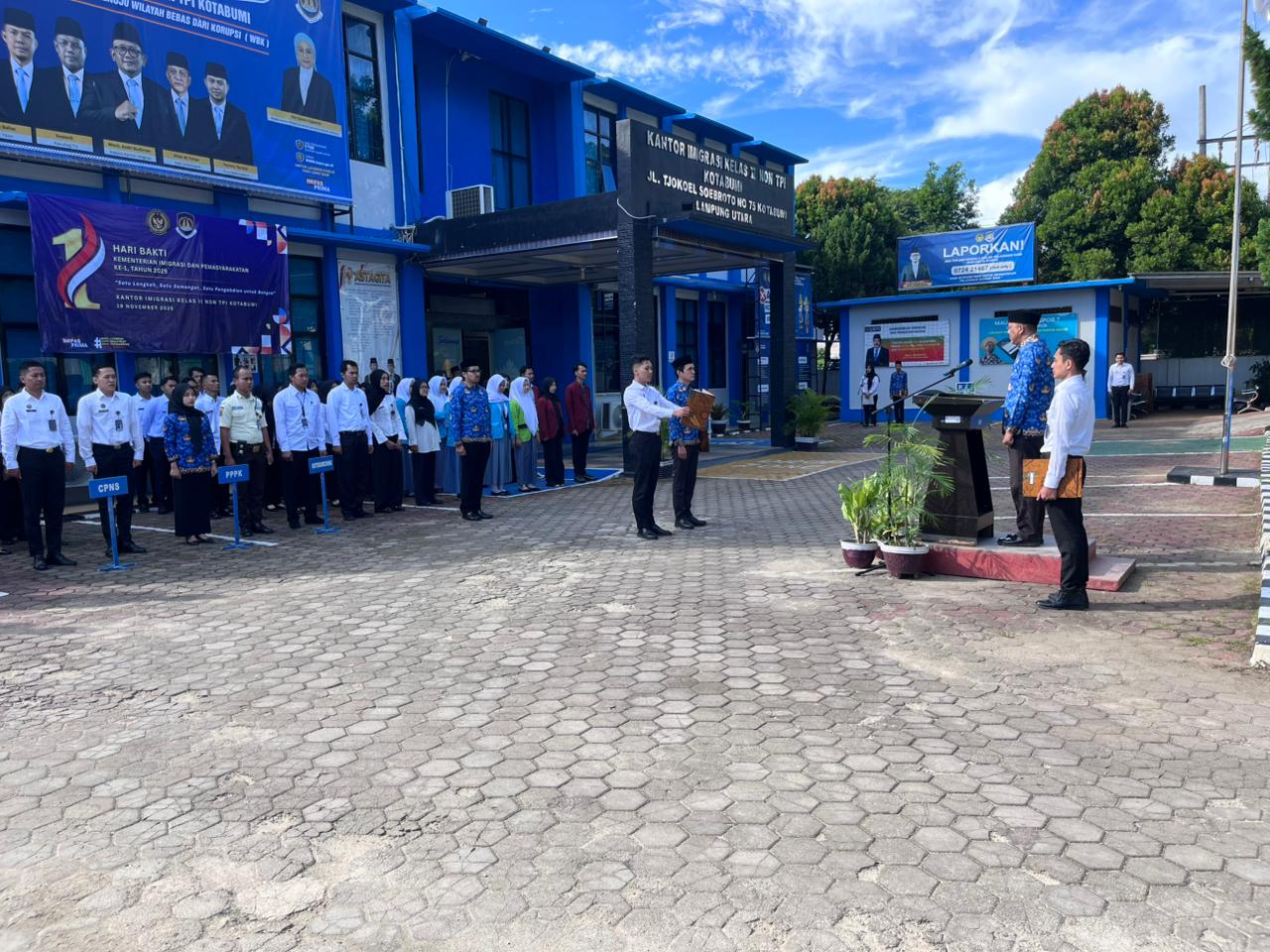 Upacara HUT KORPRI ke-54 di Imigrasi Kotabumi: Perkuat Soliditas dan Integritas ASN
