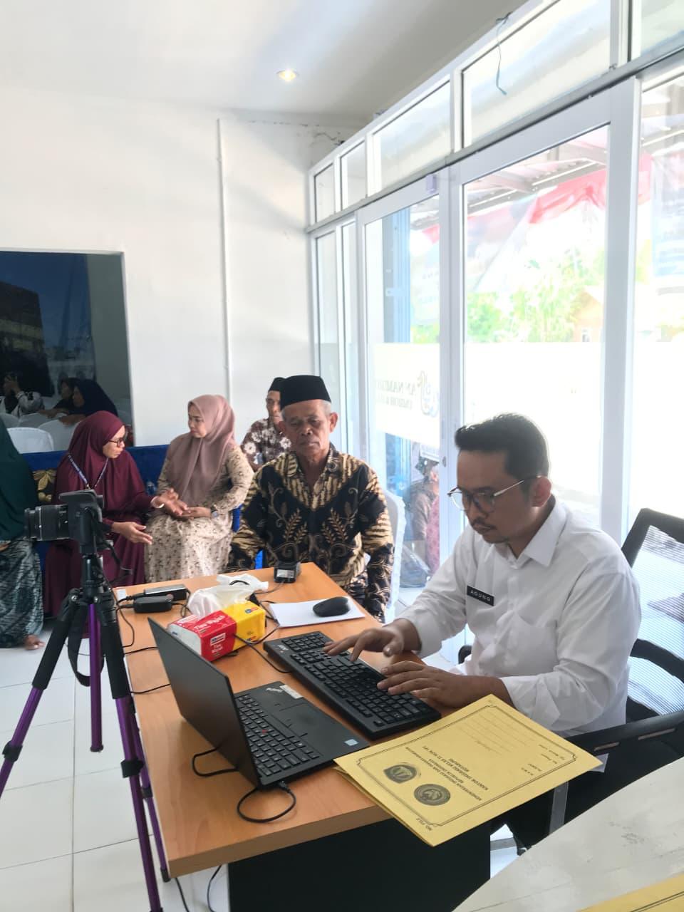 Efisien dan Dekat Masyarakat, Imigrasi Kotabumi Layani 37 Pemohon Eazy Paspor