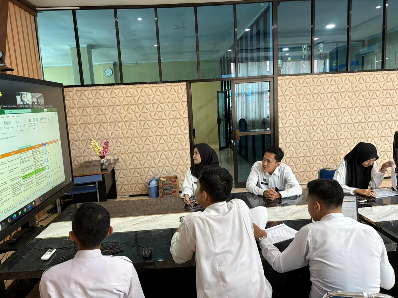 Imigrasi Kotabumi Ikuti Sosialisasi Penyusunan Laporan Kinerja 2025 Secara Daring