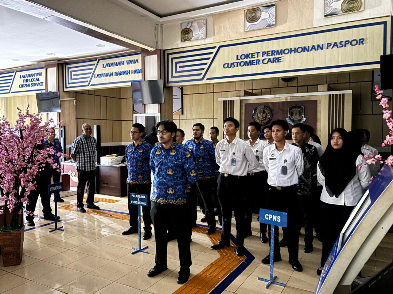 Imigrasi Kotabumi Laksanakan Apel Sore untuk Perkuat Disiplin Pegawai