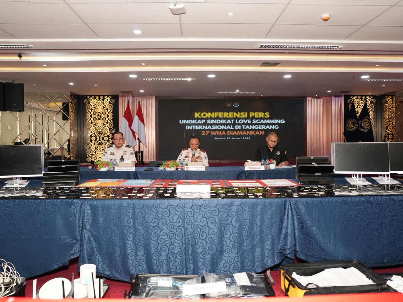 Imigrasi Bongkar Sindikat Love Scamming Internasional di Tangerang, 27 WNA Diamankan
