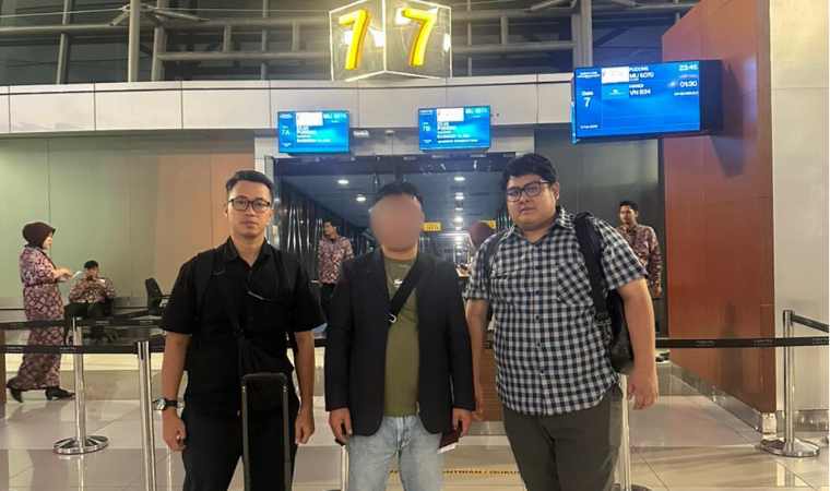 Kantor Imigrasi Kotabumi Laksanakan Deportasi terhadap WNA Pemegang ITAS Investor