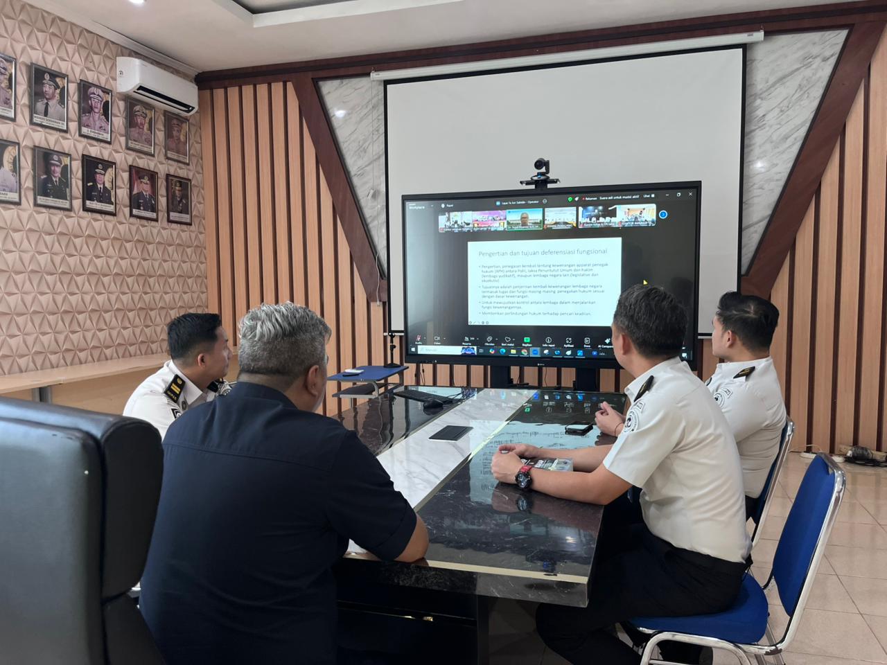 Kantor Imigrasi Kotabumi Ikuti Zoom Penyuluhan Hukum Keimigrasian Pasca KUHP 2025 Bersama Universitas Gadjah Mada dan Direktorat Jenderal Imigrasi
