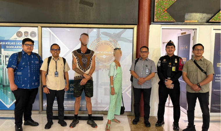 Penegakan Hukum Keimigrasian: Dua WNA Dideportasi oleh Imigrasi Kotabumi