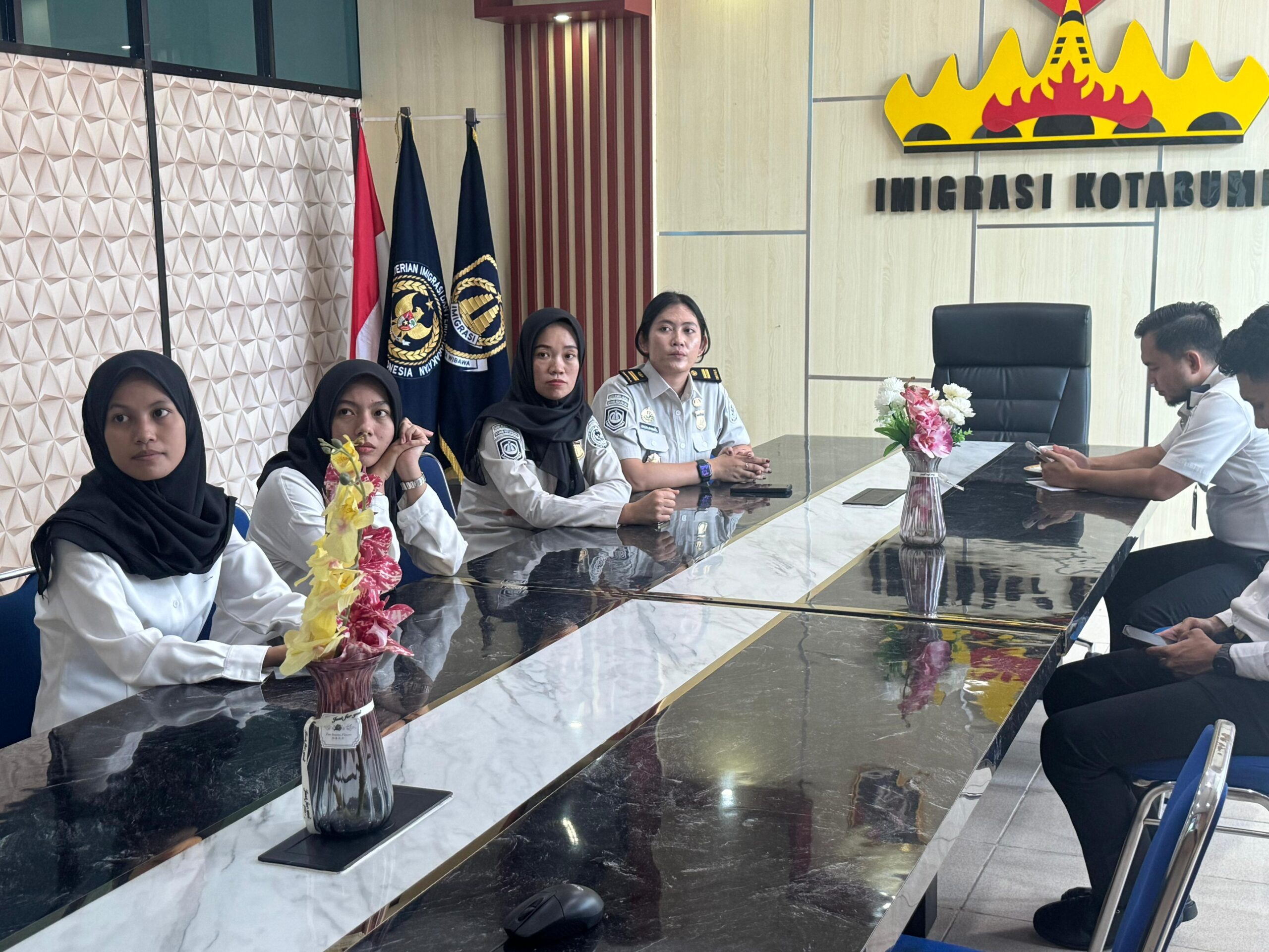 Monitoring dan Evaluasi Pelayanan Keimigrasian MPP dalam Rangka Pembangunan ZI Menuju WBK/WBBM
