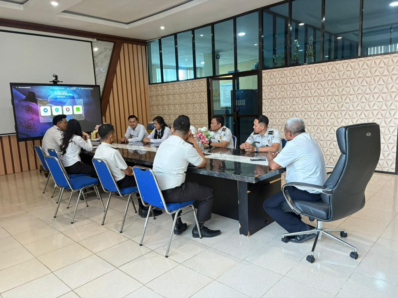 Rapat Evaluasi Kinerja dan Persiapan Pemindahan Kantor Imigrasi Kotabumi