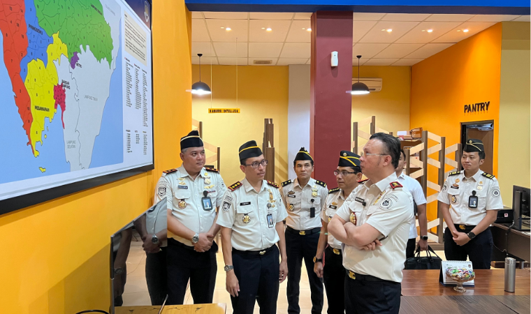 Kepala Kantor Imigrasi Kotabumi Dampingi Kunjungan Kerja Menteri Imigrasi dan Pemasyarakatan RI di Lampung