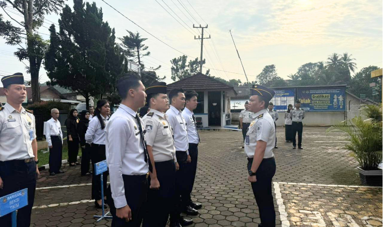 Apel Pagi Perkuat Disiplin dan Kebersihan Lingkungan Kerja