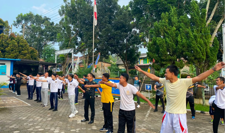 Senam Pagi Bersama Tingkatkan Kebugaran dan Semangat Kerja Pegawai