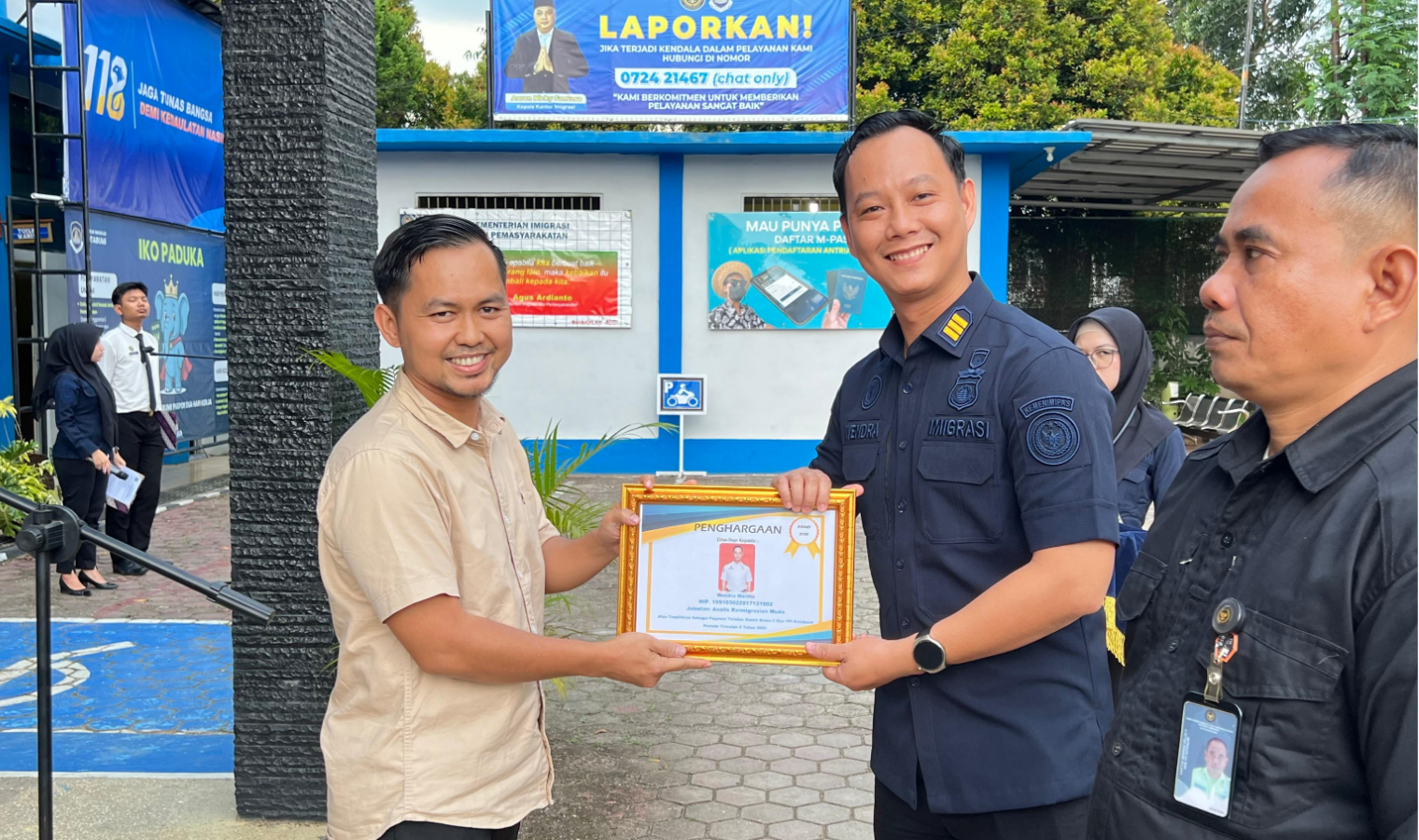Apel Sore dan Penyerahan Piagam Pegawai Teladan Triwulan II Tahun 2026