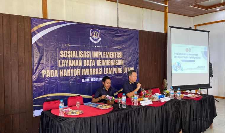 Kanim Lampung Utara Gelar Sosialisasi Layanan Data Keimigrasian di Pesisir Barat
